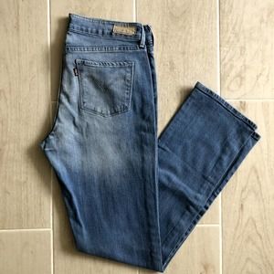 Levi Womens Sz 10 Slight Curve Classic Rise Straight Leg